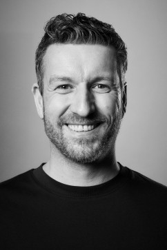 CLUEDO Christopher Toelle Michael Petersohn 0880